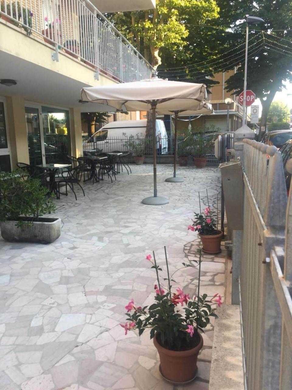 Hotel Alfa Anche In All Inclusive Rimini Exterior foto